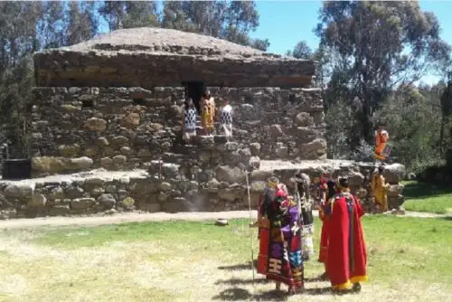 En el Festiwaraq se podrá apreciar toda una puesta en escena sobre el rito al sol y a los entierros, con atuendos elaborados a la época y los textos hablados en quechua.