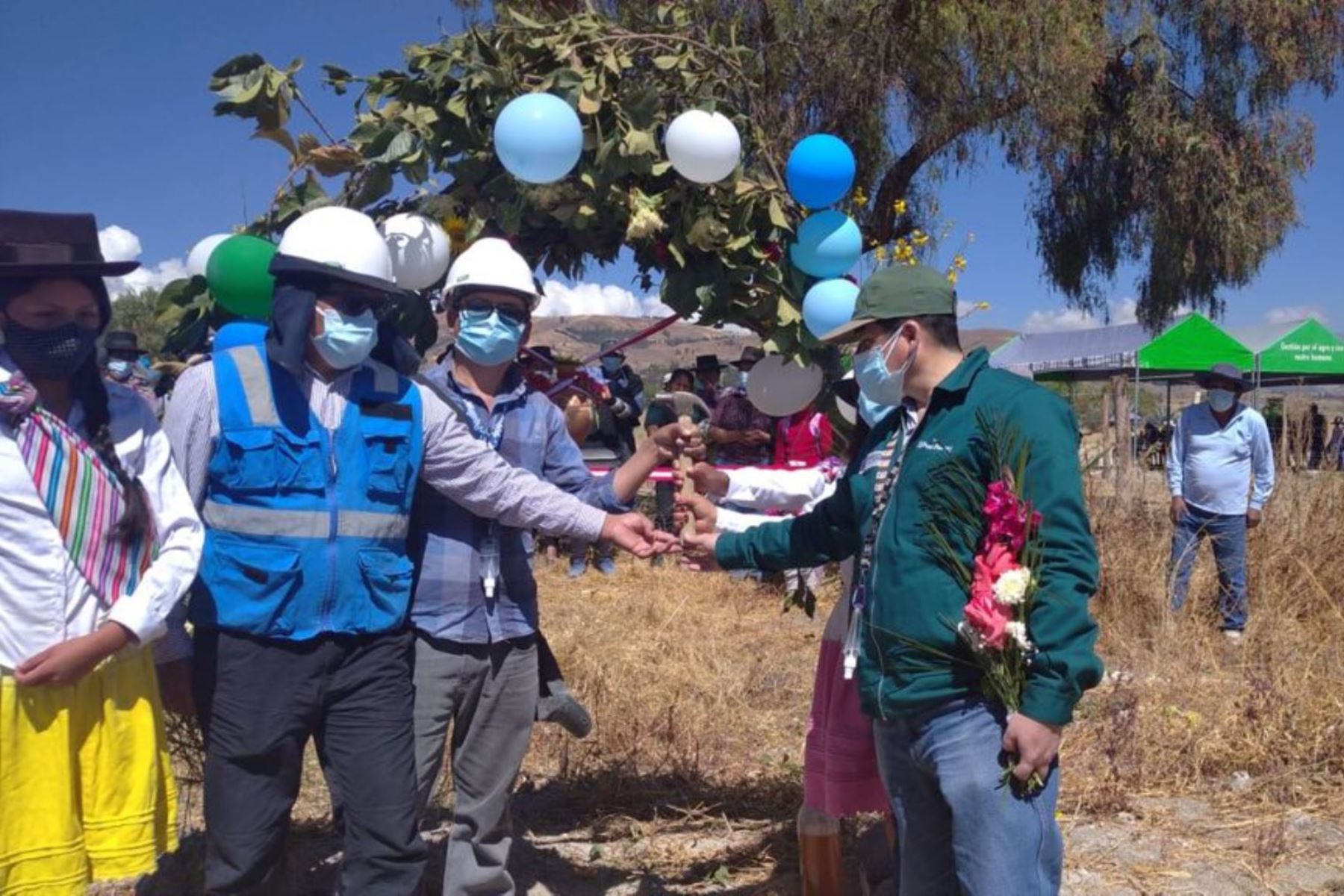 Ayacucho:Midagri instala sistema de riego en Tambillo y mejorar agricultura familiar