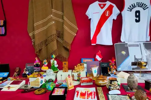 Cien objetos integran la colección simbólica Semilla del Tiempo del Bicentenario. ANDINA/Difusión