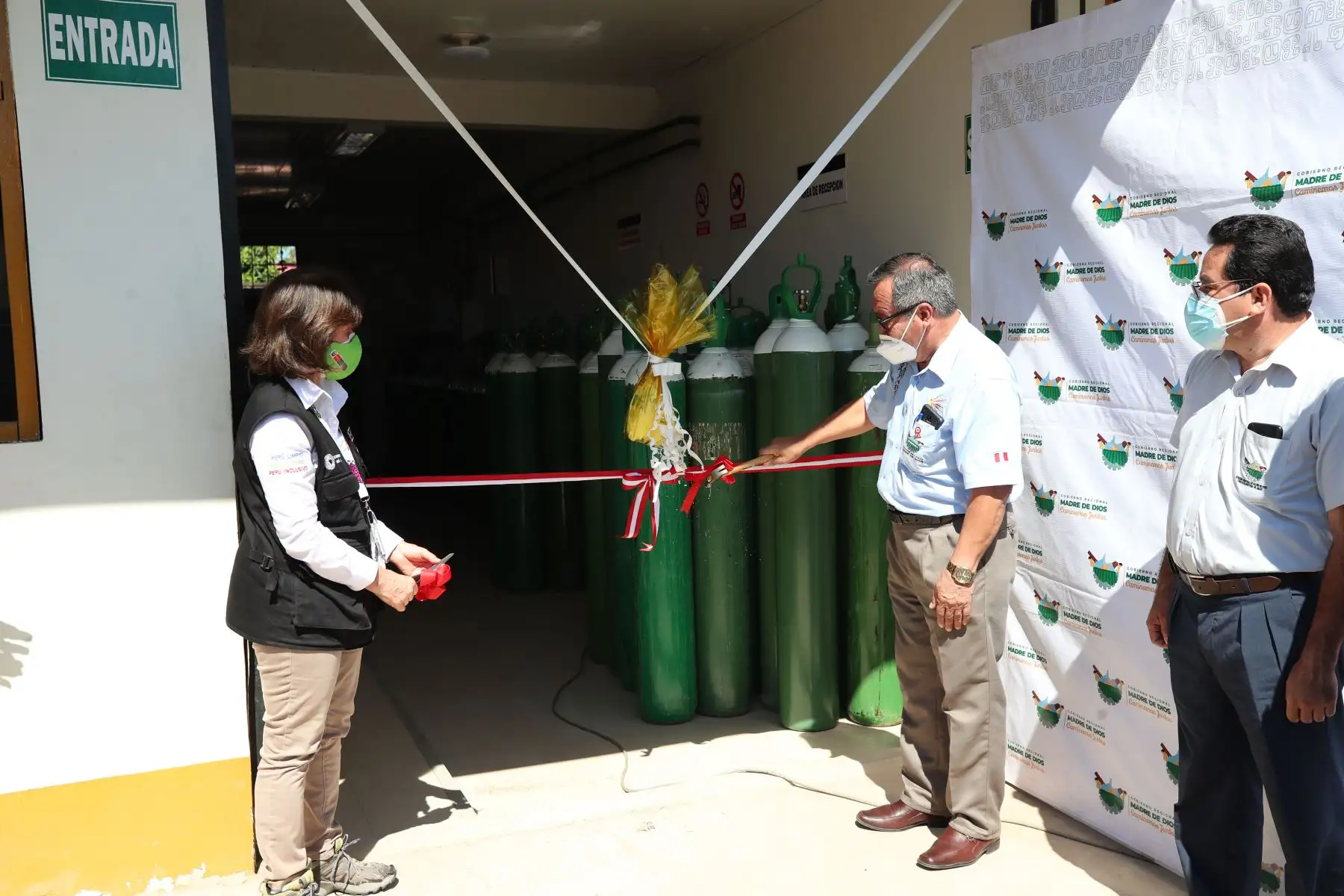 La viceministra de Desarrollo Estratégico de los Recursos Naturales inauguró una planta de oxígeno medicinal en el Hospital Santa Rosa. Foto: ANDINA/Difusión