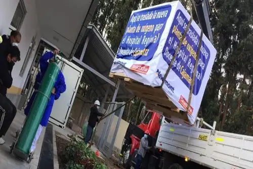 El Hospital Regional Docente de Cajamarca cuenta con dos plantas de oxígeno medicinal, donadas por  la minera Yanacocha.