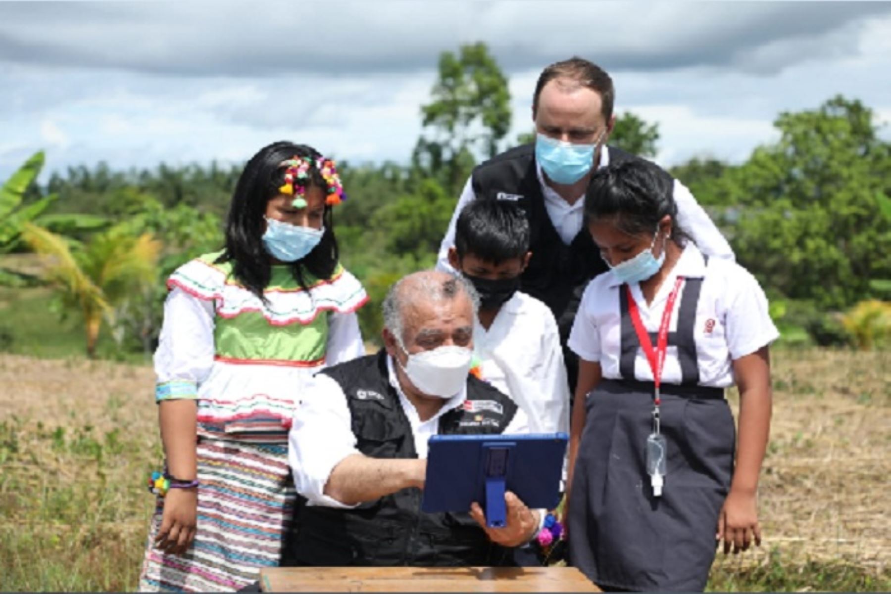 El programa Conecta Selva brindará internet satelital a 1,316 instituciones públicas en 1,034 localidades en las regiones de Loreto, Ucayali, Amazonas y Madre de Dios.