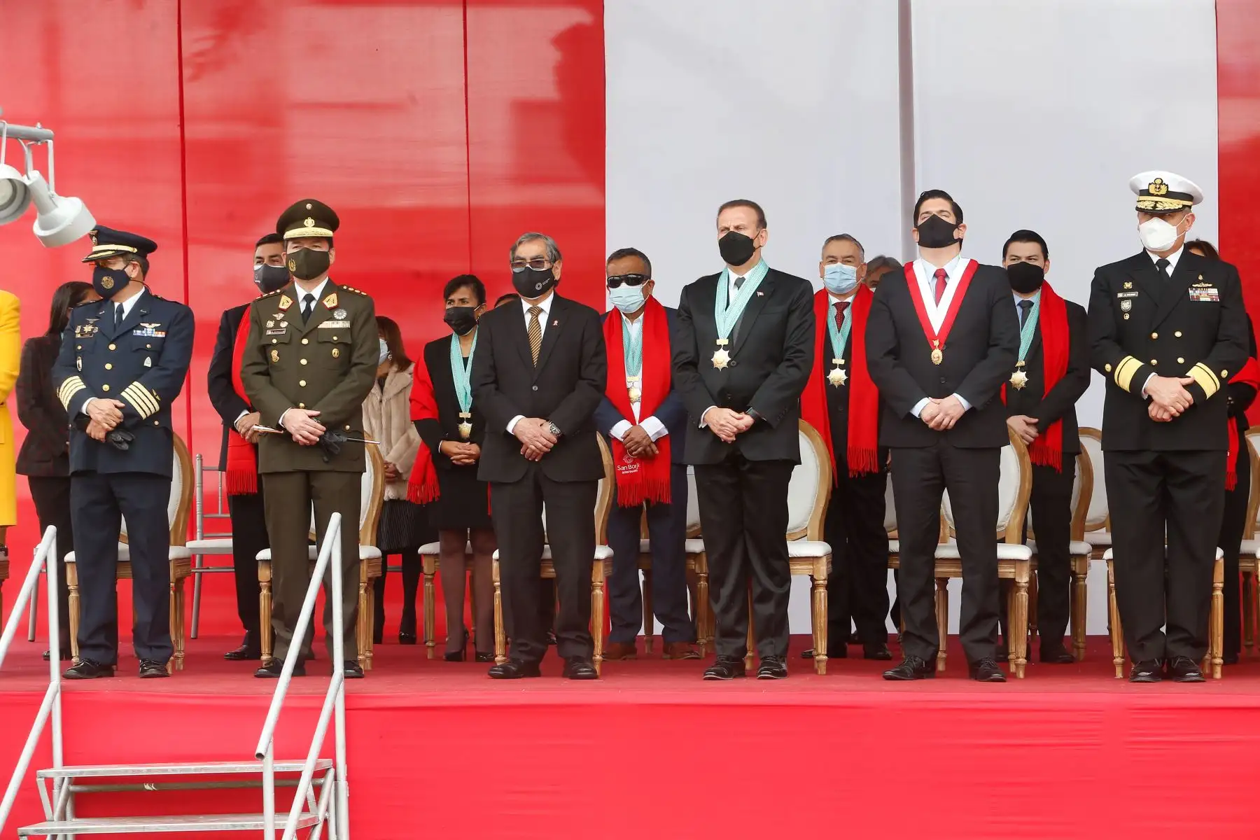Ministro de Salud,  Óscar Ugarte participa en el reconocimiento por su contribución en el manejo de la pandemia y el desarrollo del proceso de vacunación contra la covid- 19.
Foto: Minsa