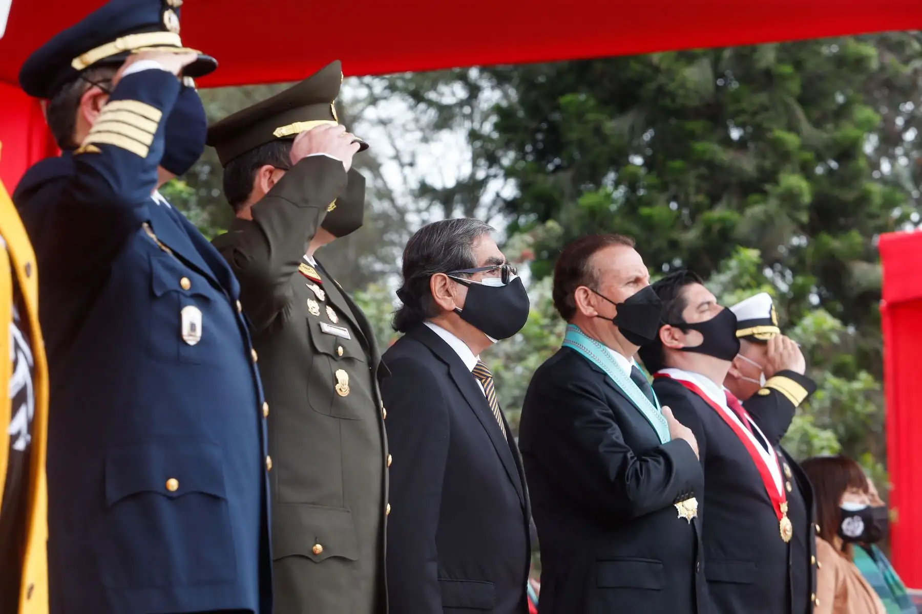 Ministro de Salud,  Óscar Ugarte participa en el reconocimiento por su contribución en el manejo de la pandemia y el desarrollo del proceso de vacunación contra la covid- 19.
Foto: Minsa