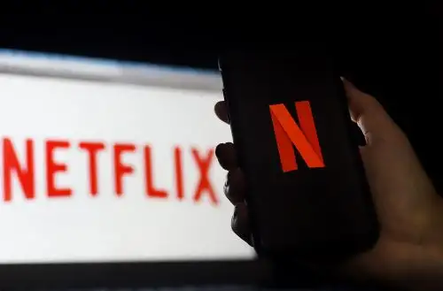La competencia se volvió feroz con firmas como Amazon Prime Video, y otras más recientes como Disney+, Apple TV+, HBO Max y Peacock de NBCUniversal. Foto: AFP.