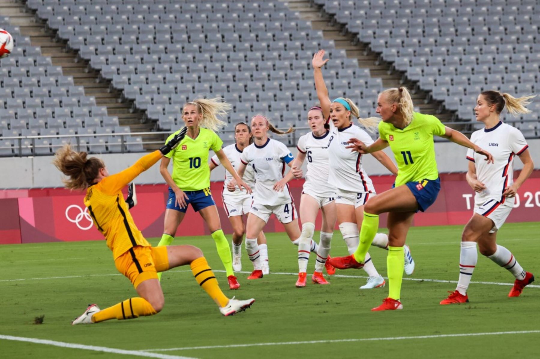 La sueca Stina Blackstenius notó uno de los goles en el histórico triunfo ante Estados Unidos