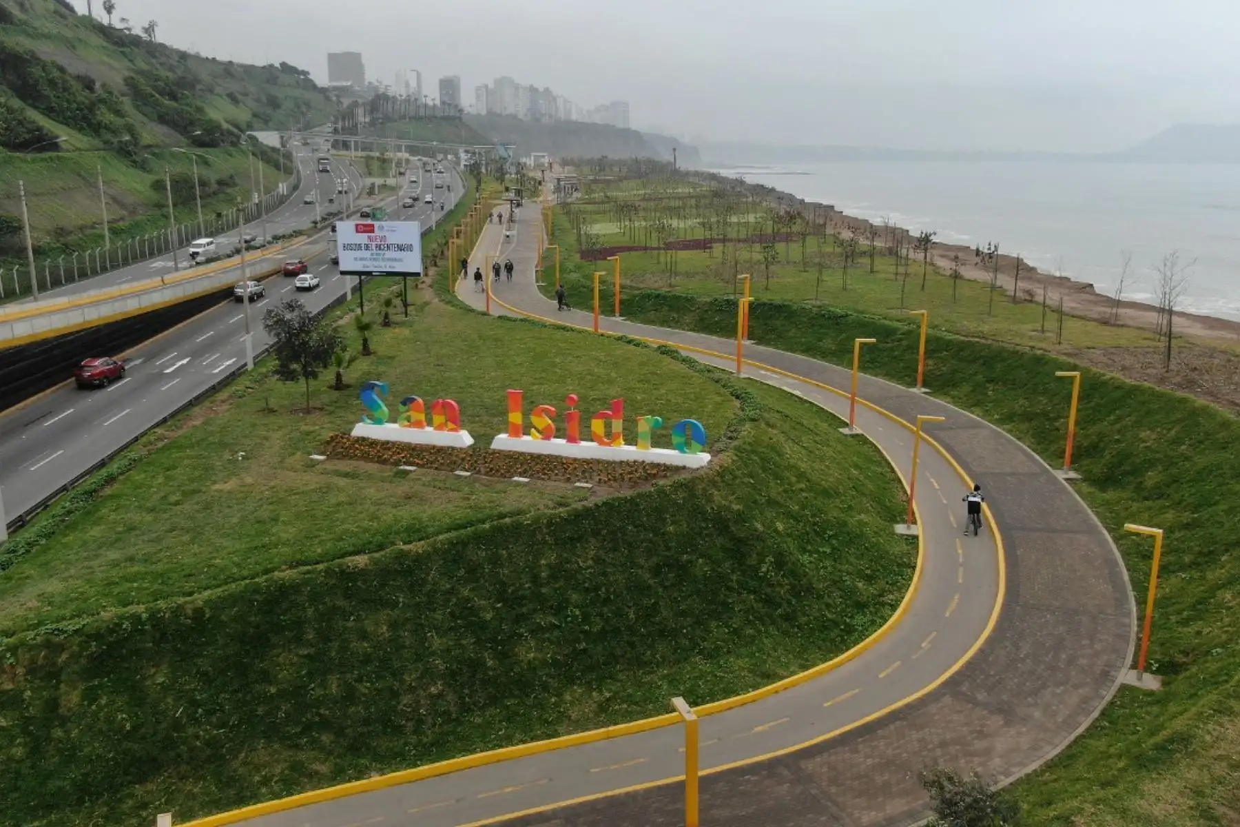 Costa Verde de San Isidro es bautizada como "El bosque del Bicentenario". Foto: Difusión.