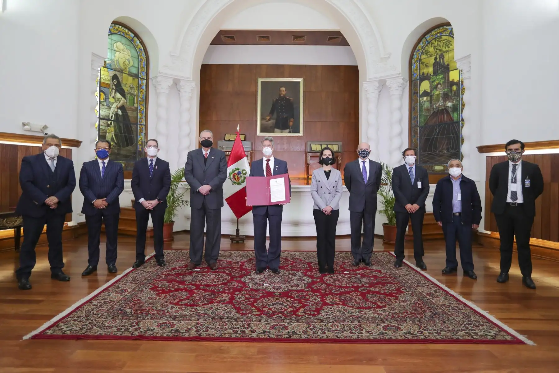 El presidente Francisco Sagasti junto al canciller Allan Wagner y la titular del Mincetur, Claudia Cornejo, lideró la ceremonia de ratificación del Tratado Integral y Progresista de Asociación Transpacífico. Foto: ANDINA/Prensa Presidencia