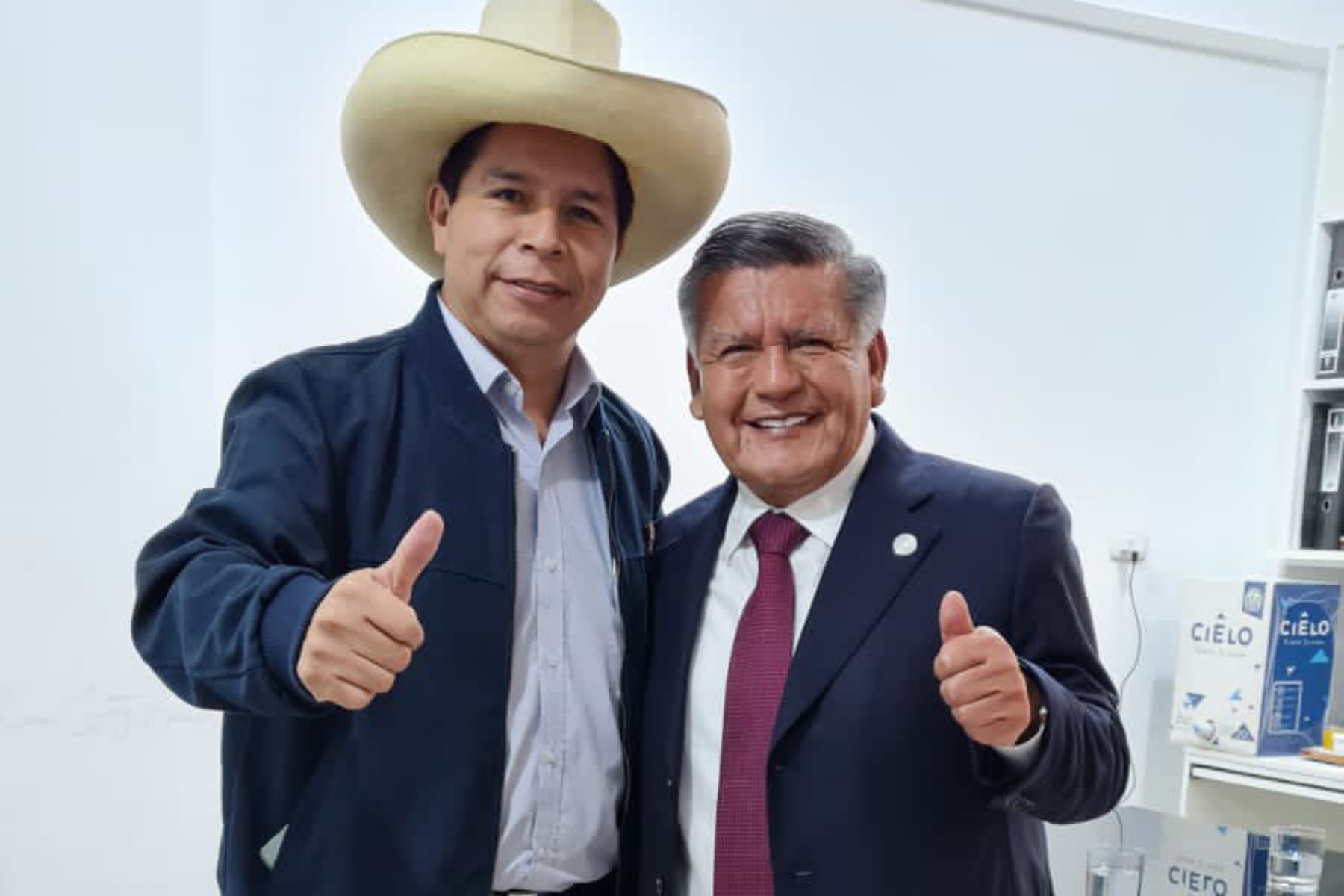 Pedro Castillo se reunió con excandidato César Acuña | Noticias | Agencia Peruana de Noticias Andina