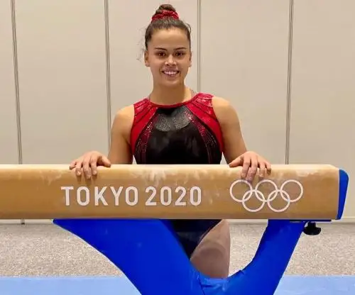 Ariana Orrego sale a competir hoy en gimnasia.