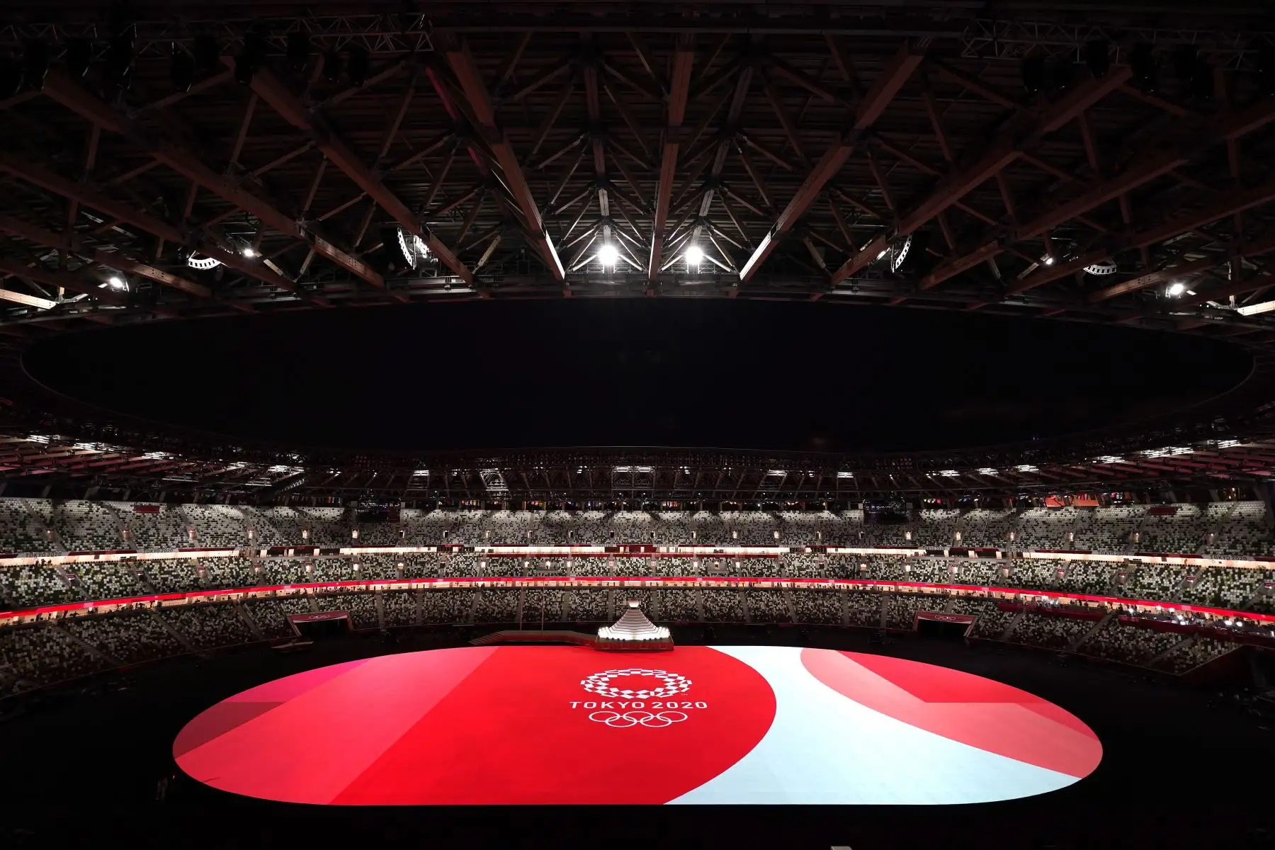 Vista general durante la Ceremonia de Apertura de los Juegos Olímpicos de Tokio 2020 en el Estadio Olímpico de Tokio, Japón. Foto: EFE