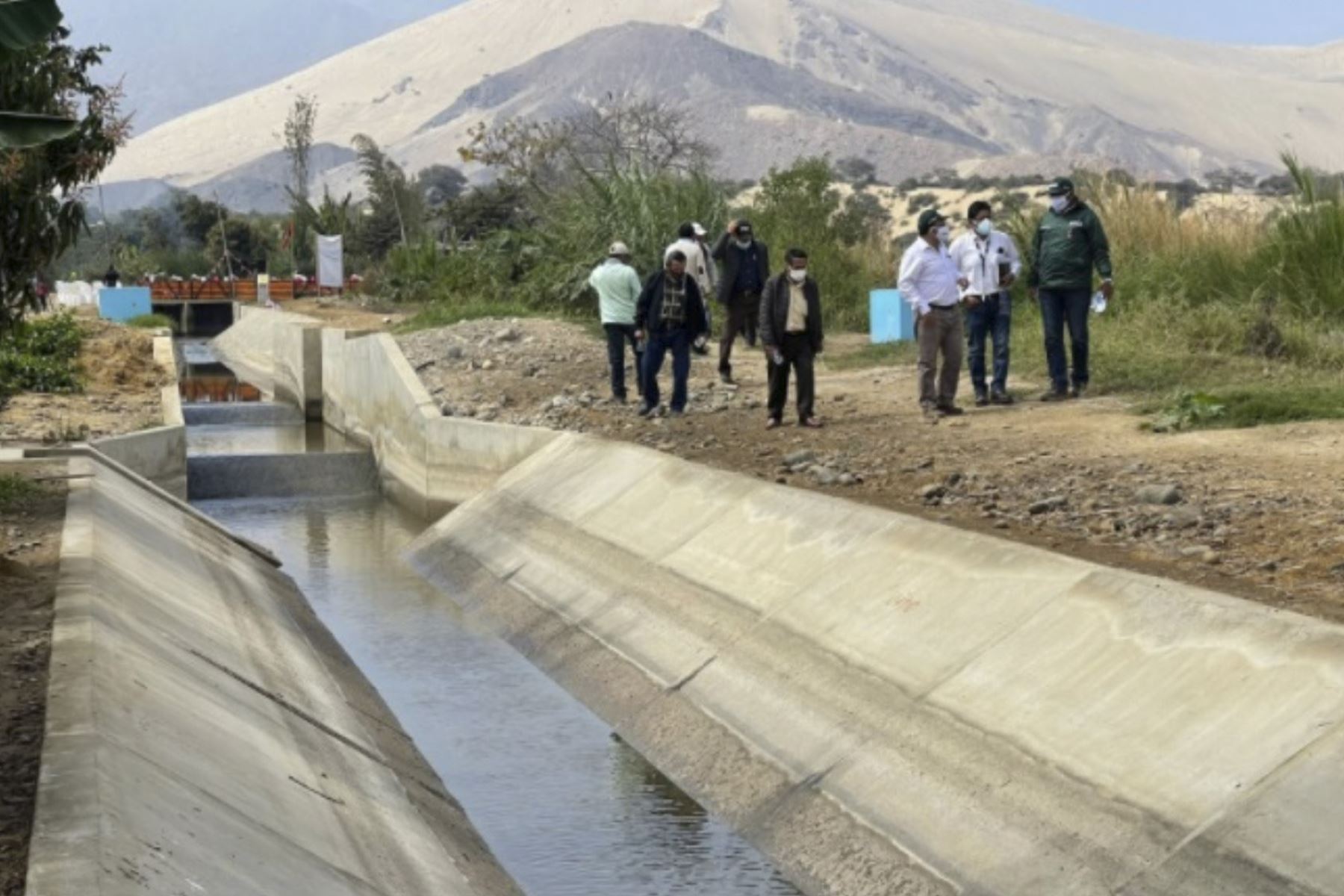 El Ministerio de Desarrollo Agrario y Riego, a través del Programa Subsectorial de Irrigaciones (PSI - Midagri) aseguró el riego de 1,084.80 hectáreas de arroz con la inauguración de canal Matriz I, en el distrito de Guadalupe, provincia de Pacasmayo, departamento de La Libertad.