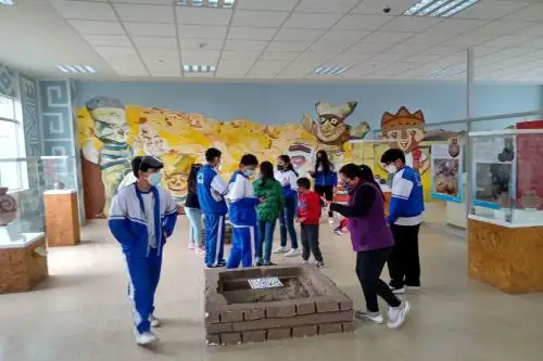 Muestra arqueológica en Puente Piedra.