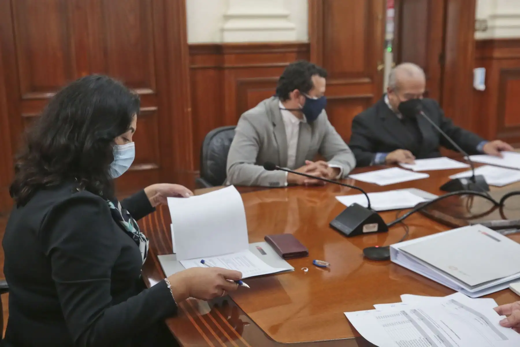 La presidenta del Consejo de Ministros, Violeta Bermúdez, participa en la sesión de instalación de la comisión de transferencia.
Foto: PCM