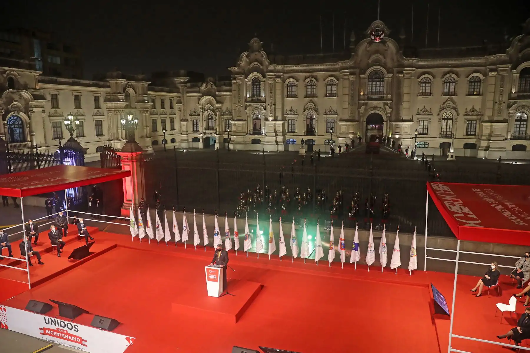 El presidente del Perú , Francisco Sagasti , lidera la ceremonia Unidos por el Bicentenario: 200 años de Independencia.
Foto: ANDINA/Prensa Presidencia