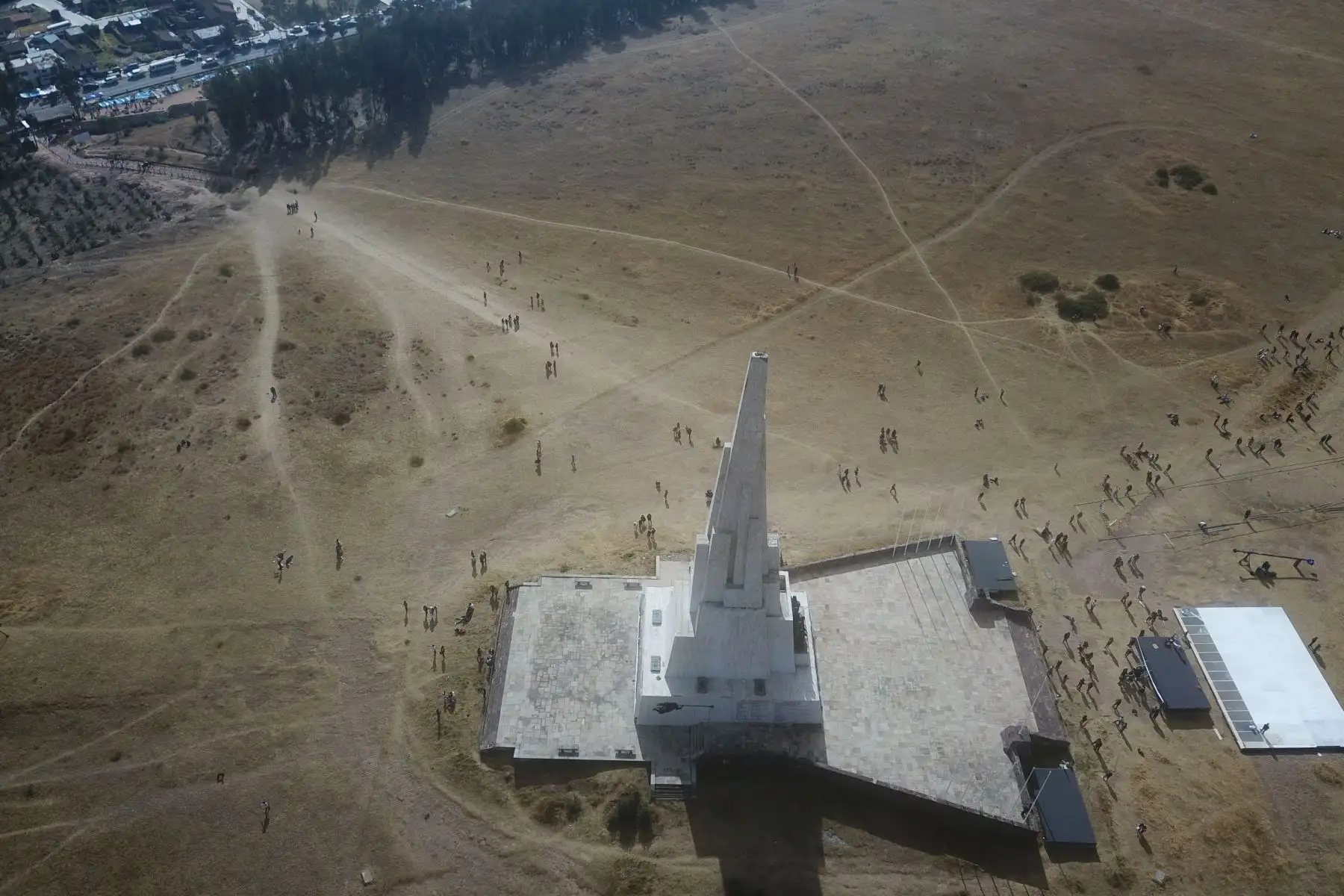 Imágenes de la Pampa de la Quinua, Ayacucho, donde se selló la Independencia del Perú en 1824. Allí se desarrollará, mañana, el acto simbólico de juramentación del presidente Pedro Castillo.
Foto: ANDINA/ Juan Carlos Guzmán