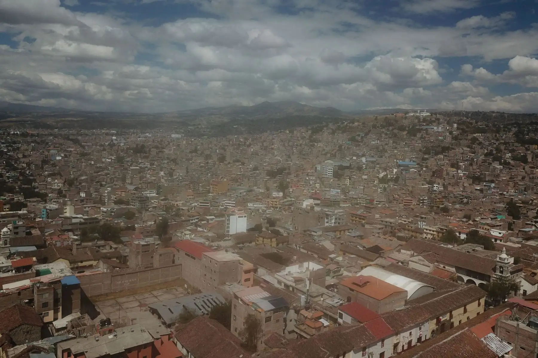 Imágenes de la Plaza de Armas de Huamanga , Ayacucho, donde llegará el  presidente Pedro Castillo para participar de acto simbólico de juramentación.
Foto: ANDINA/ Juan Carlos Guzmán