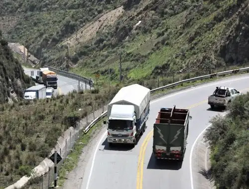 Sutran exhortó a los conductores a manejar con precaución y respetar los límites de velocidad en las carreteras para evitar accidentes de tránsito. ANDINA/Difusión