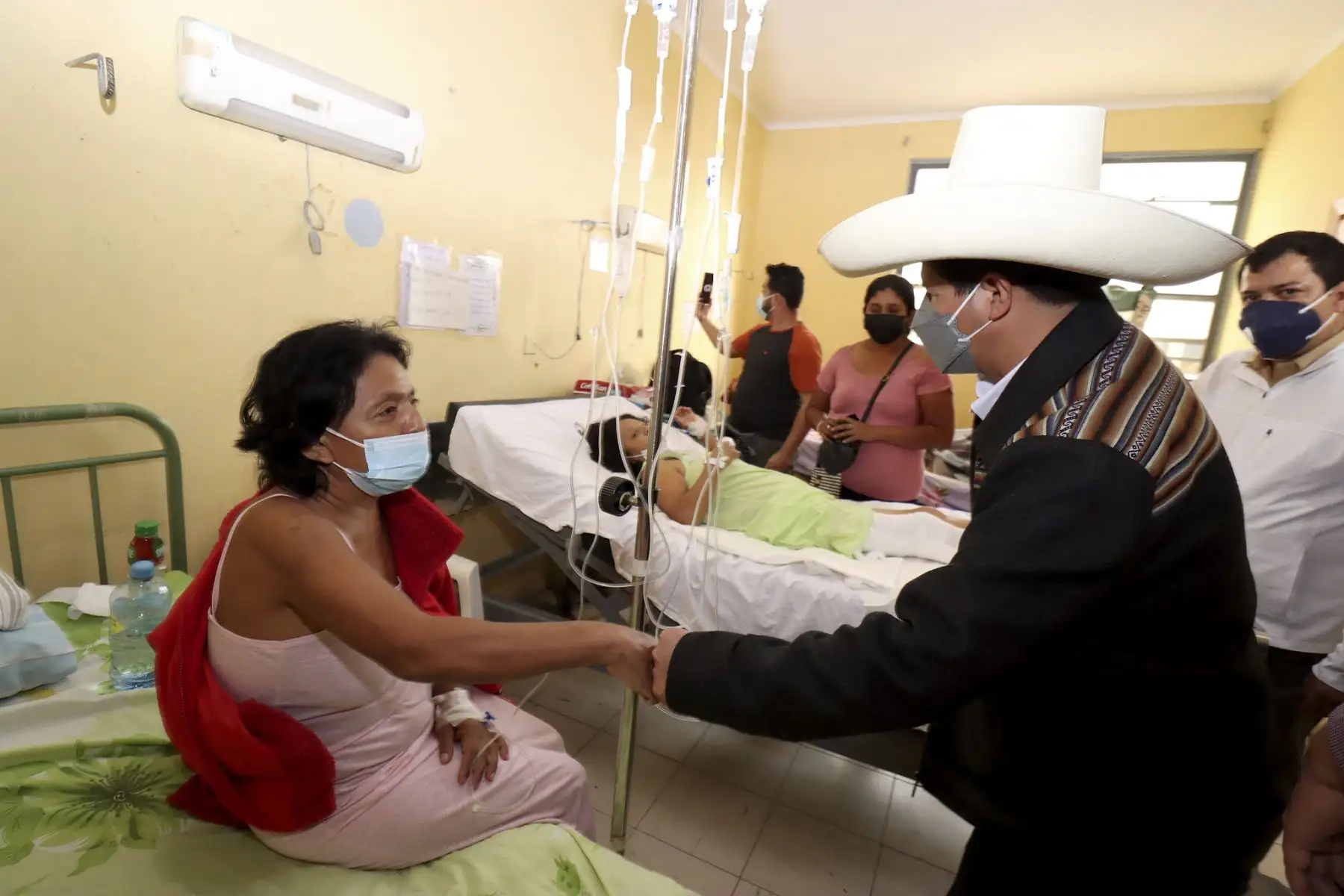 Presidente Pedro Castillo llegó a la región Piura para atender la emergencia ocurrida tras un fuerte sismo de 6.1 de magnitud. Foto: Presidencia