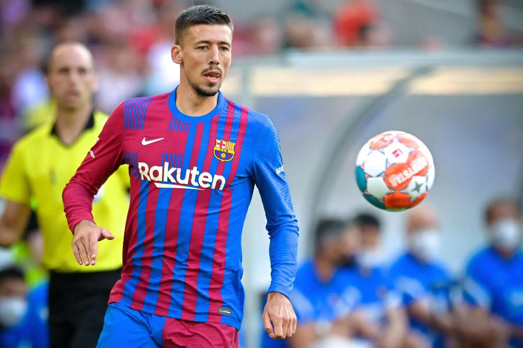 Clement Lenglet del Barcelona en acción durante el partido amistoso de pretemporada de fútbol ante Stuttgart, el estadio Mercedes Benz Arena de Berlín, Alemania. Foto: EFE