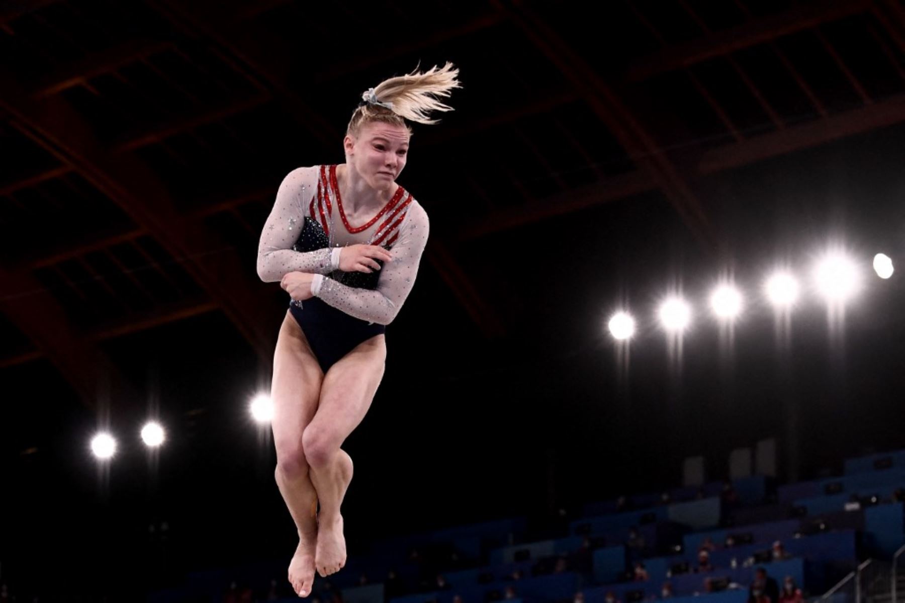 Tokio 2020 Gimnasta estadounidense Jade Carey gana el oro olímpico en