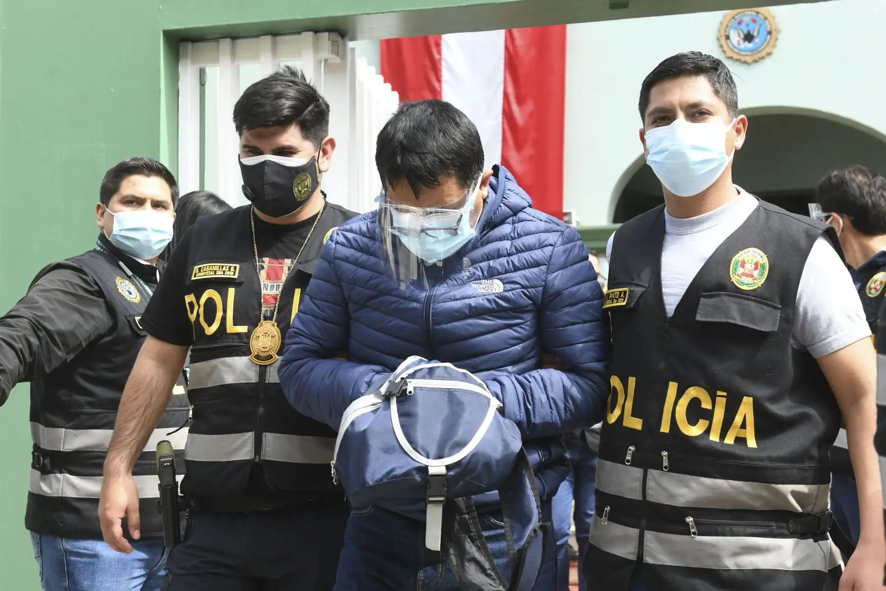 Un total de 213 agentes policiales y 32 fiscales intervinieron 18 inmuebles en cuatro regiones, entre ellos la sede de la Sutran. Foto: ANDINA/Difusión