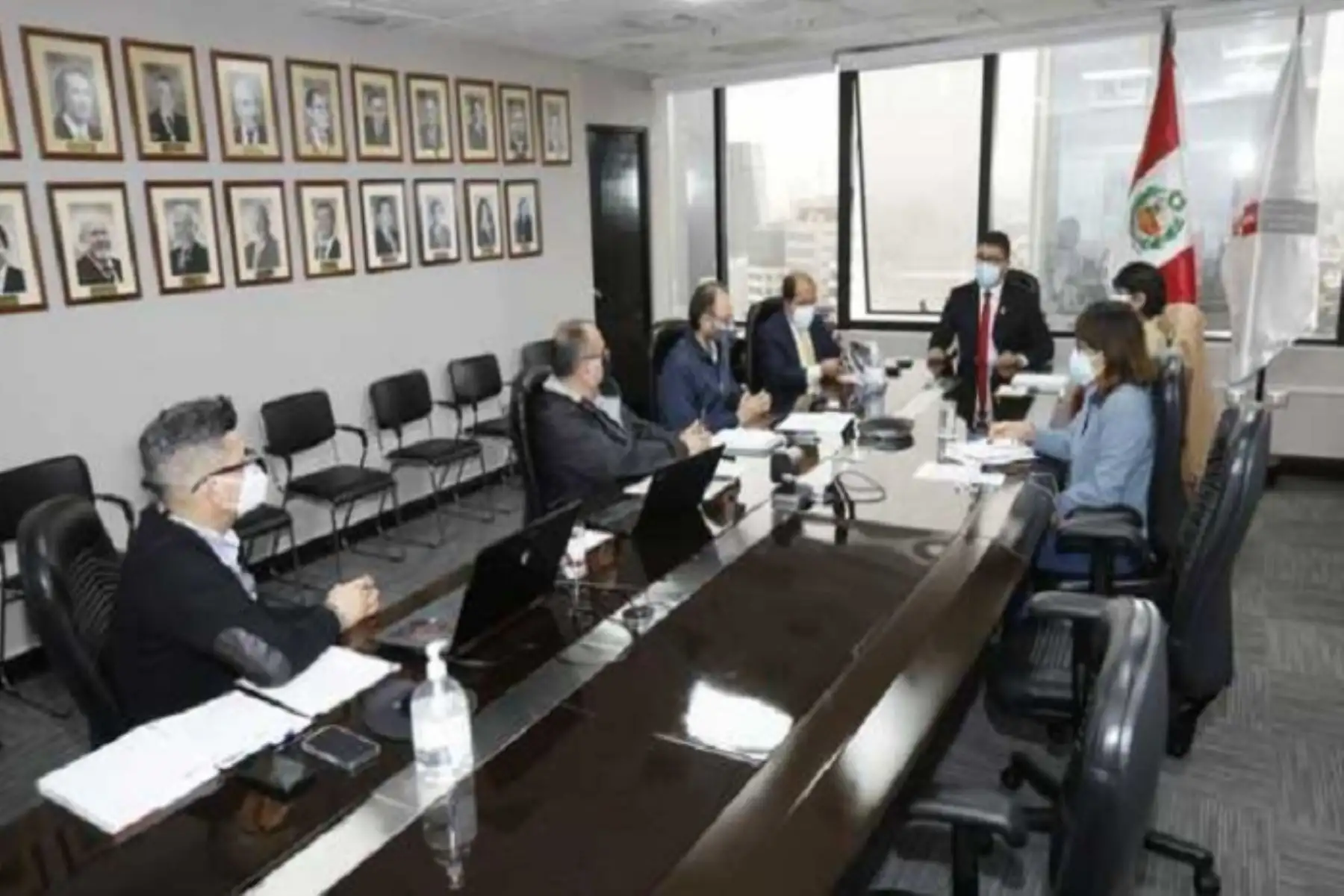 En la reunión de trabajo estuvieron presentes los alcaldes y equipos técnicos de la municipalidad provincial de Sullana, así como de las comunas distritales de Castilla, Tamarindo, Veintiséis de Octubre, La Huaca, Colán y Miguel Checa.