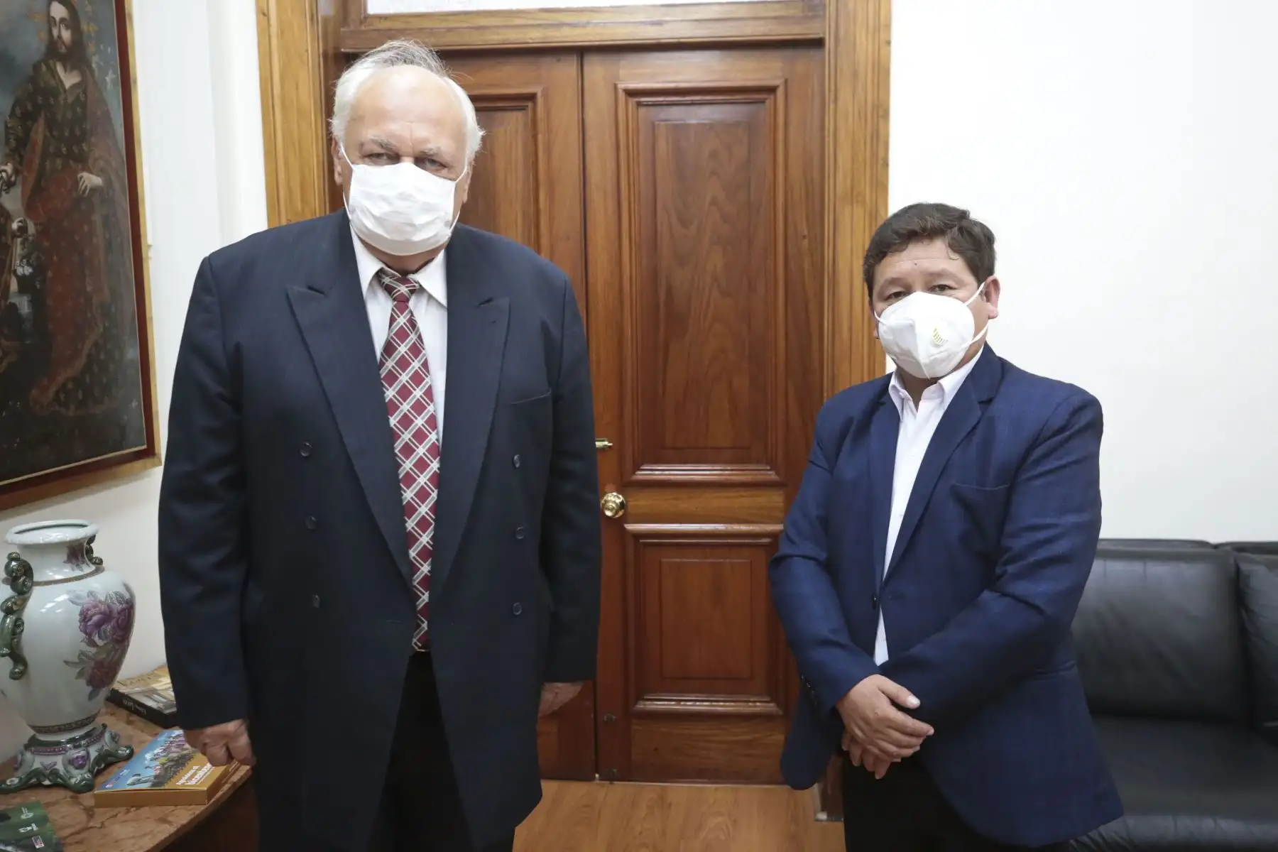 Presidente del Consejo de Ministros, Guido Bellido, se reúne con el embajador de Rusia, Igor V. Romanchénko.
Foto: PCM