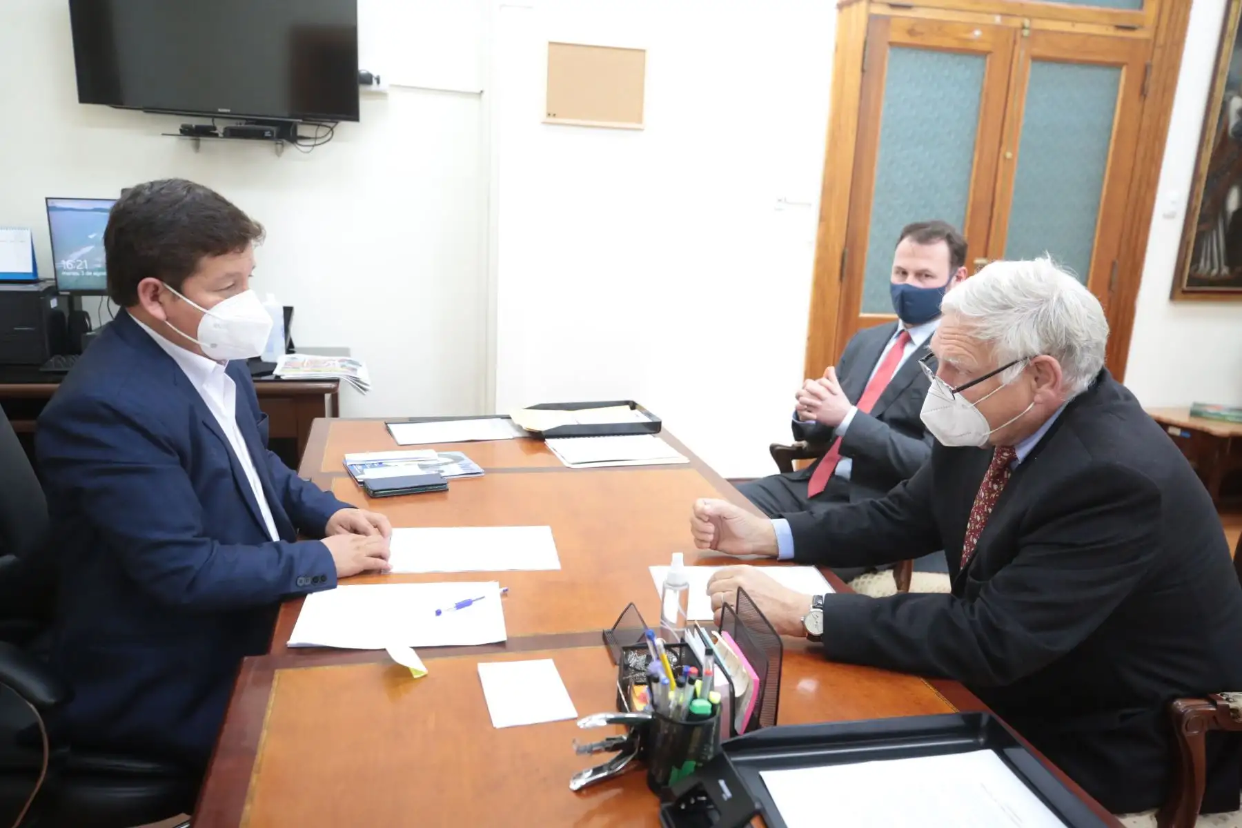 Presidente del Consejo de Ministros, Guido Bellido, se reúne con el embajador de Alemania, Stefan Andreas Herzberg
Foto: PCM
