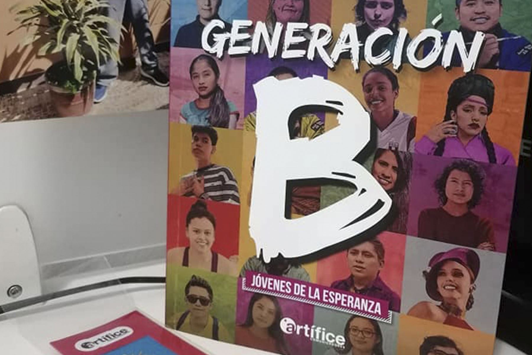 El libro "Generación B: jóvenes de la esperanza” se publicará en los formatos e-book y audiolibro.