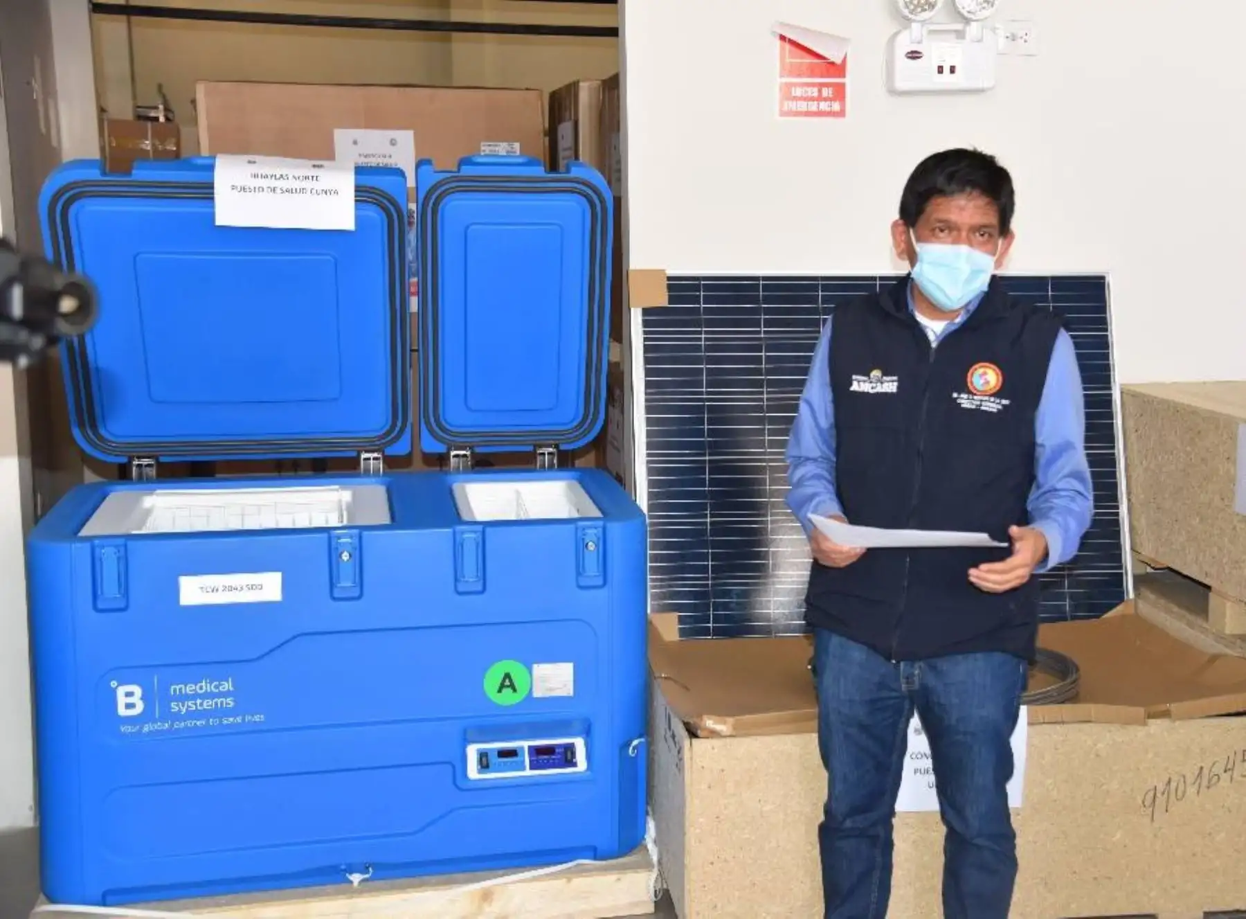 Áncash implementa uso de congeladoras solares para almacenar vacunas contra la covid-19. ANDINA/Difusión