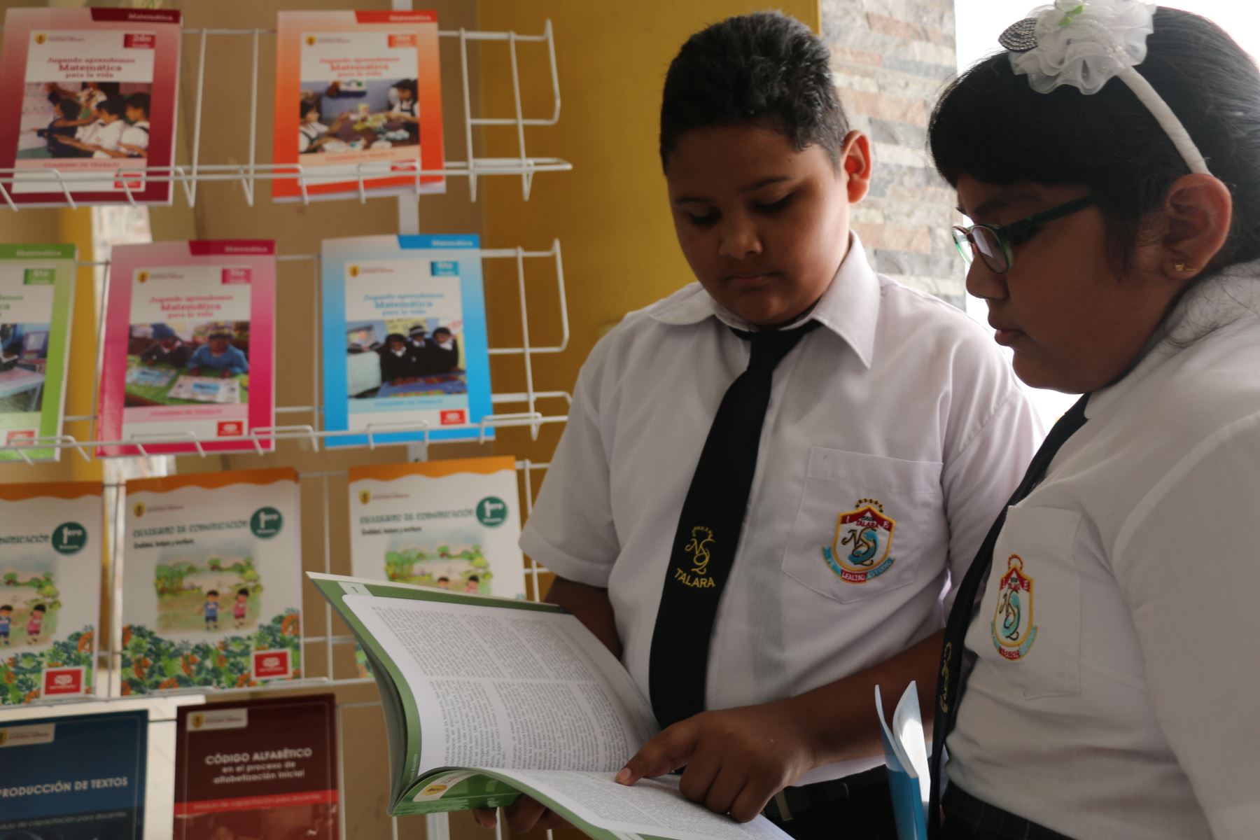 ¡Escuelas de calidad¡ Petroperú logró objetivo de entregar material y cuadernos educativos.