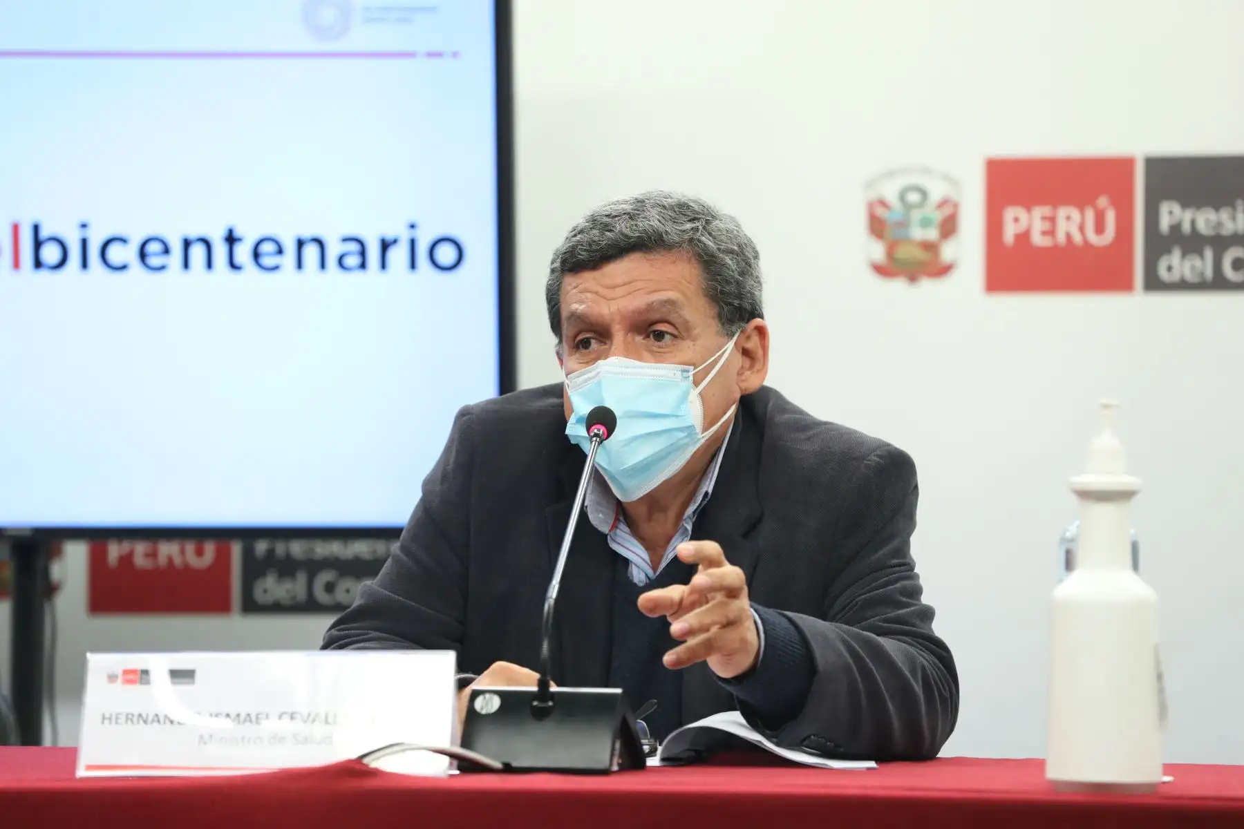 Hernando Cevallos, ministro de salud brinda conferencia de prensa en PCM. Foto: ANDINA/PCM
