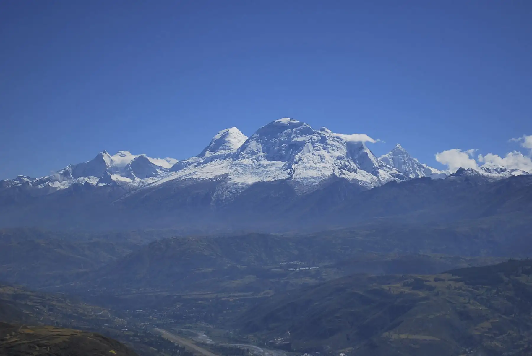 El parque nacional Huascarán ocupa parte de las provincias de Huaylas, Yungay, Carhuaz, Huaraz, Recuay, Bolognesi, Huari, Asunción, Mariscal Luzuriaga y Pomabamba, en el departamento de Áncash. Foto: ANDINA/Difusión