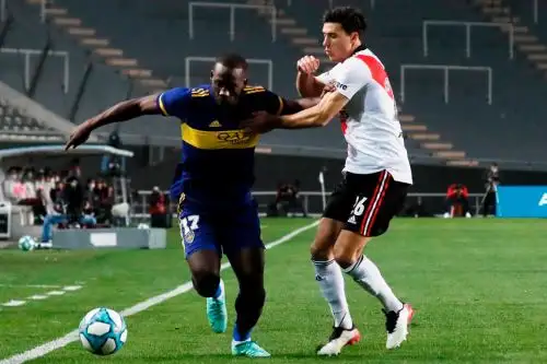 Con buen pie, Luis Advíncula debutó con un triunfo en el superclásico del fútbol argentino. Foto: Twitter Boca Juniors.