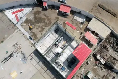 La planta se implementará dentro de una caseta de 266 metros cuadrados; este ambiente es aledaño al hospital I Pacasmayo de EsSalud y ha sido cedido por la municipalidad provincial.