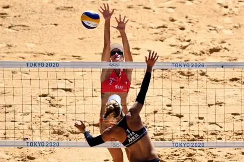 April Ross y Alix Klineman, las actuales campeones del mundo buscará el oro olímpico en vóley-playa