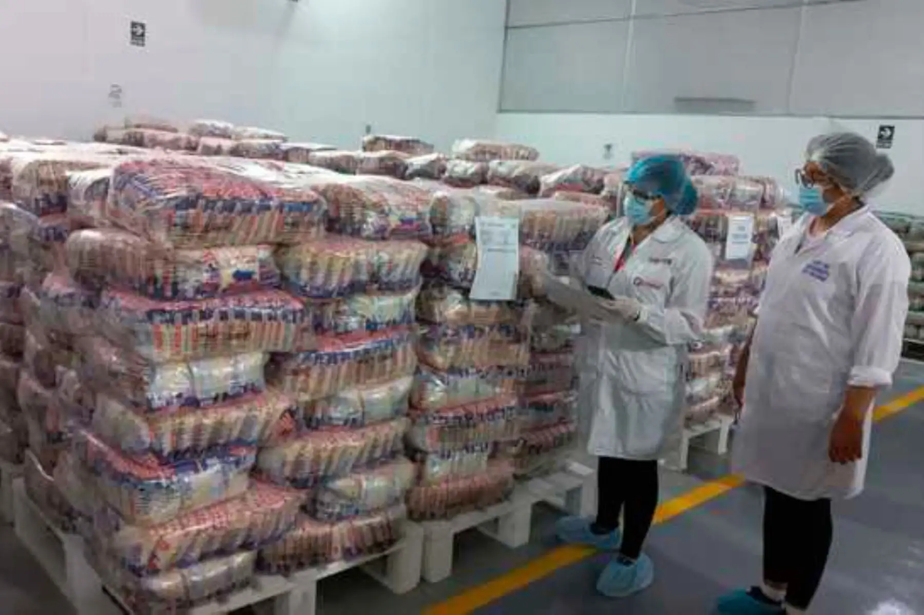 Esta entrega es la quinta que se hace en el año por parte del programa Qali Warma. Foto: ANDINA/Qali Warma
