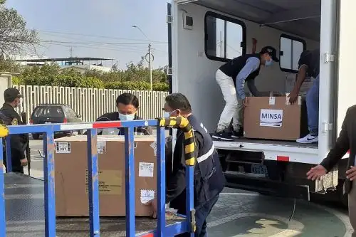 Llegada de nuevo lote de Sinopharm asegura el avance de la vacunación en la región Lambayeque.