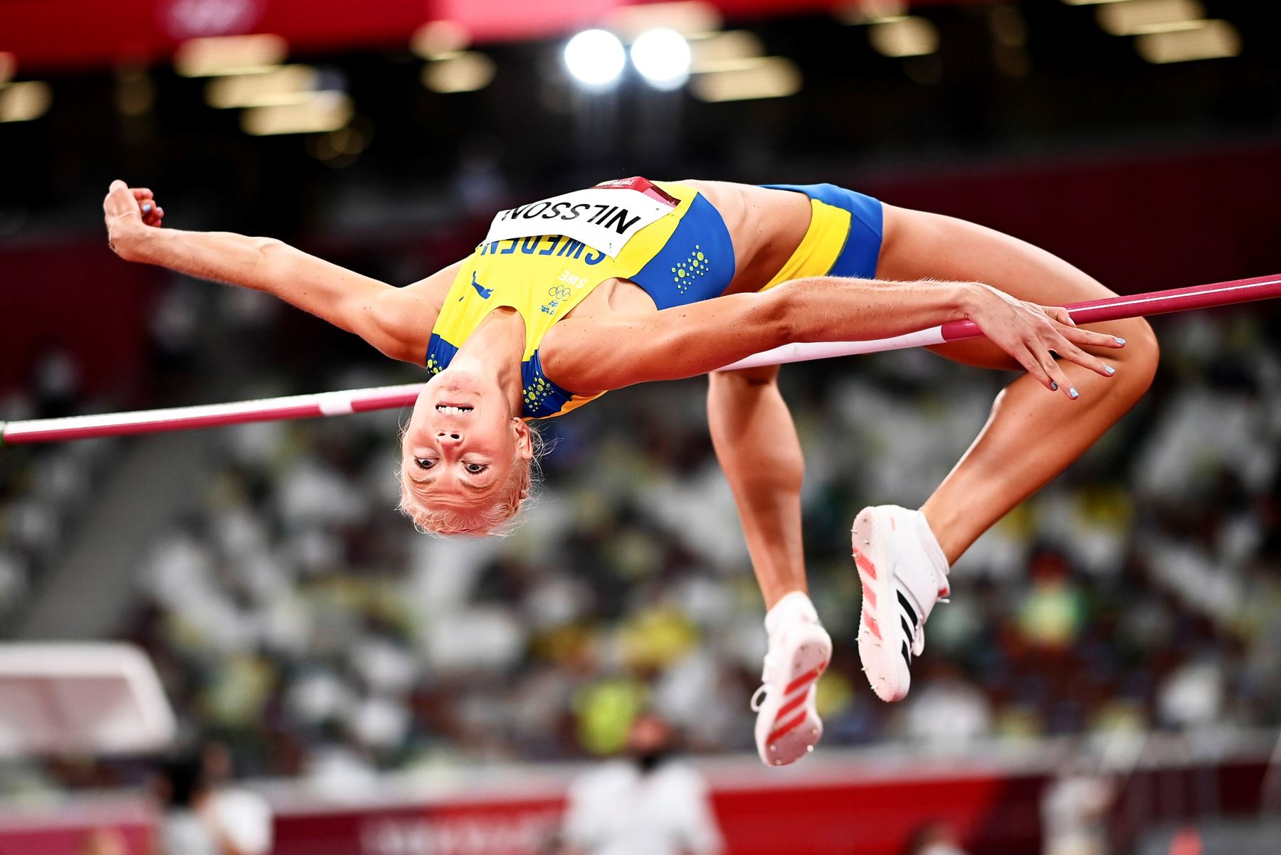 Maja Nilsson de Suecia compite en la final de salto de altura femenino durante los eventos de Atletismo de los Juegos Olímpicos de Tokio 2020, en el Estadio Olímpico de Tokio, Japón. Foto: EFE