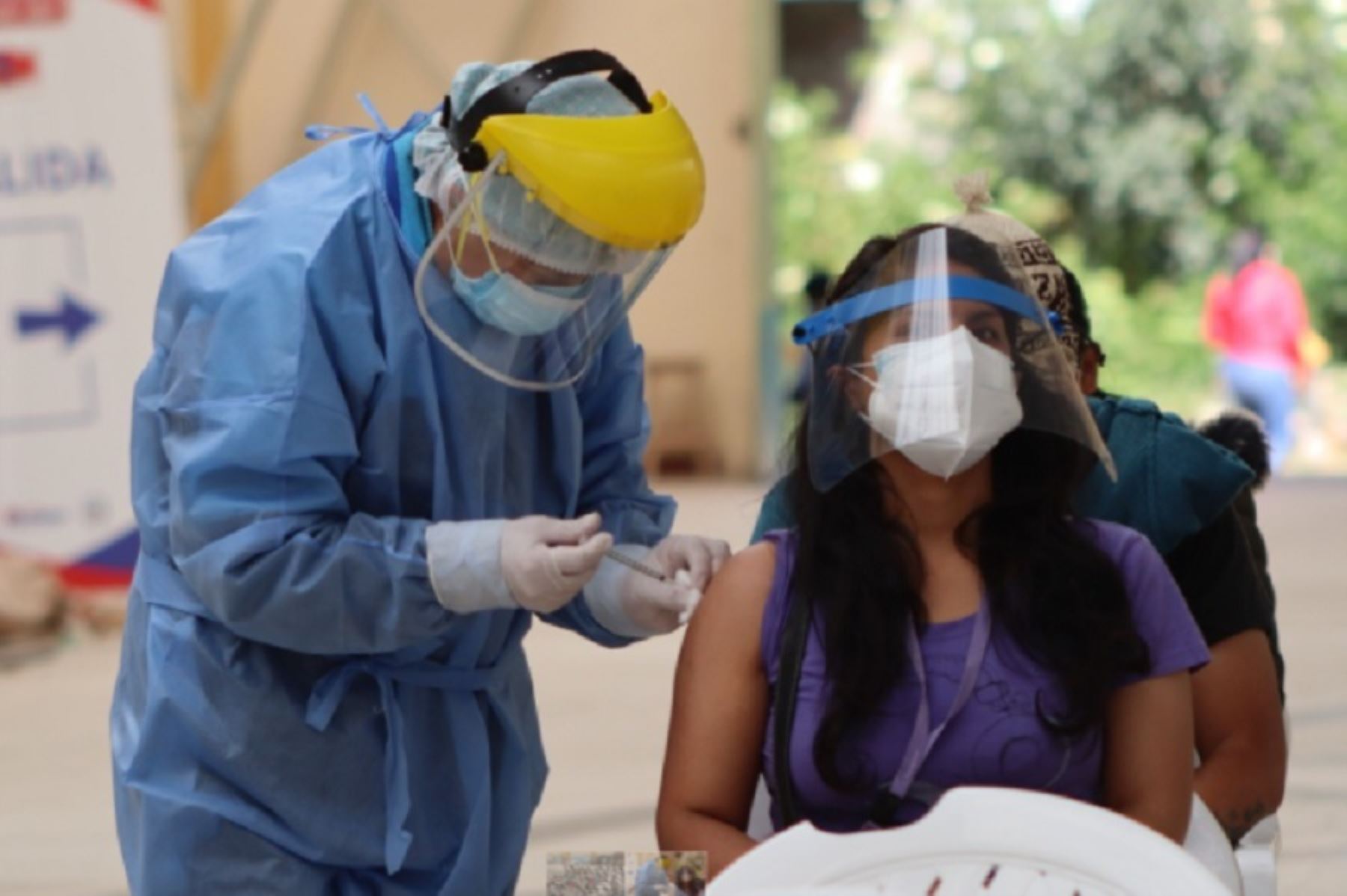 El Gobierno Regional de Junín inició ayer su tercera Vacunatón contra la covid-19 que tiene como meta vacunar a más de 58,000 personas mayores de 28 años con las dosis del laboratorio Sinopharm.