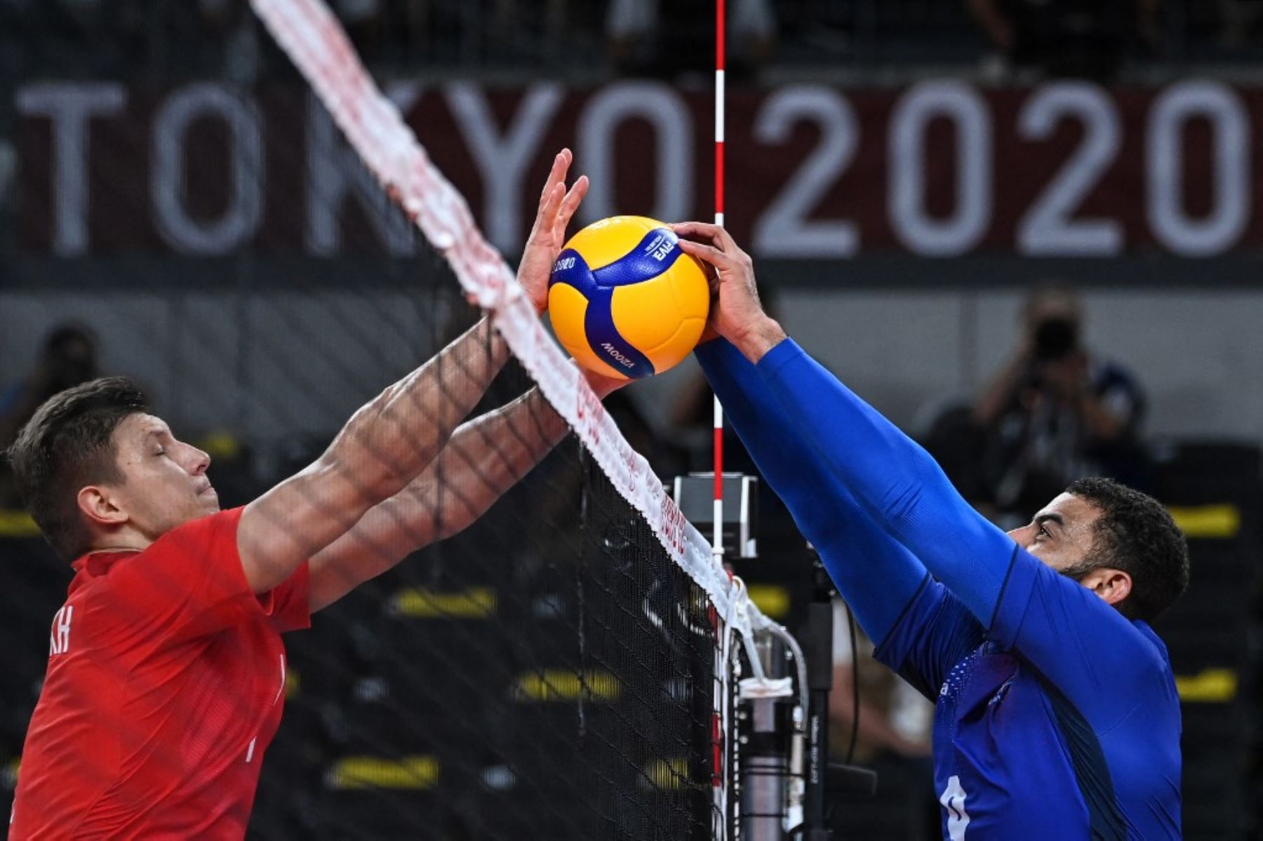 Tokyo 2020 : la France décroche sa première médaille d’or en volley masculin face aux Russes  Nouvelles