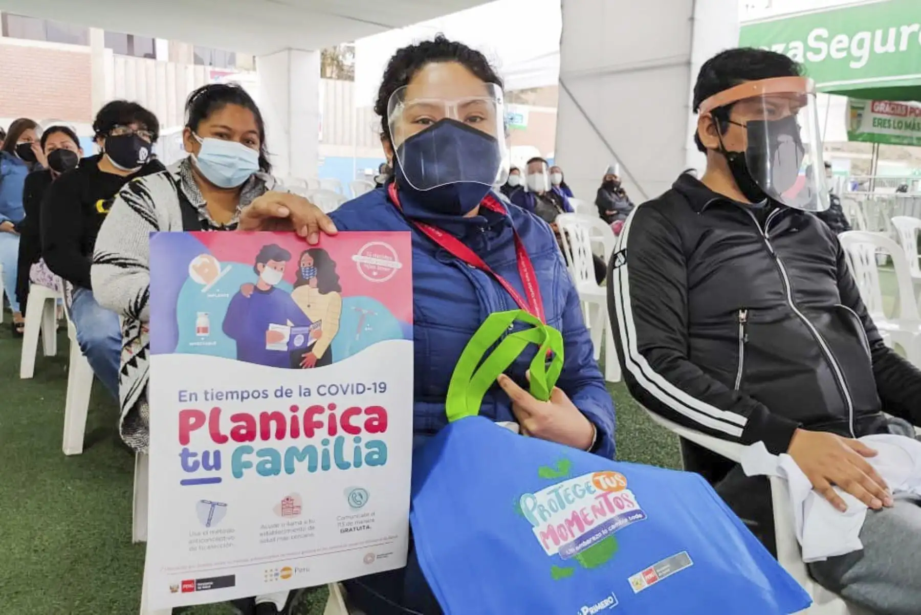 Así se desarrolla el cuarto Vacunatón en el Estadio Chancas de Santa Anita. Foto: ANDINA/Minsa