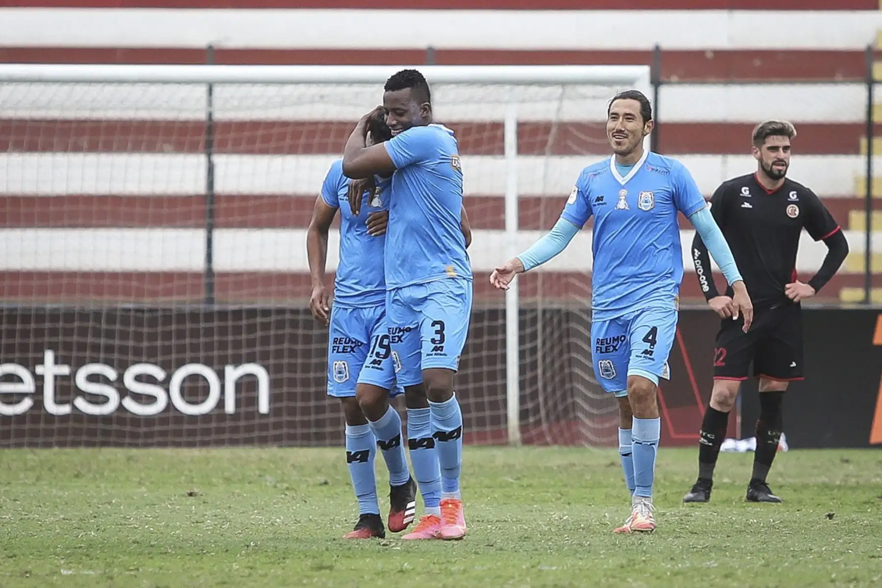 Binacional ganó 1-0 a UTC, Carlos Uribe marcó el gol del triunfo, el atacante del cuadro juliaqueño anotó el único gol del encuentro en el tiempo extra del partido por la fecha 5 de la Fase 2. Foto: La Liga