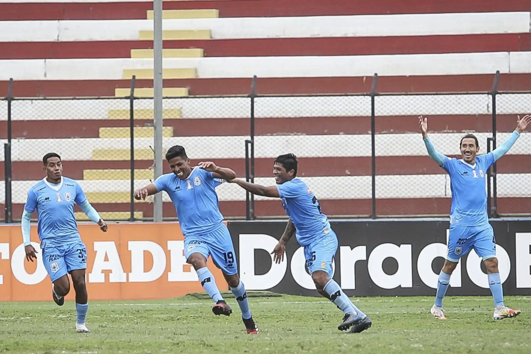 Binacional ganó 1-0 a UTC, Carlos Uribe marcó el gol del triunfo, el atacante del cuadro juliaqueño anotó el único gol del encuentro en el tiempo extra del partido por la fecha 5 de la Fase 2. Foto: La Liga