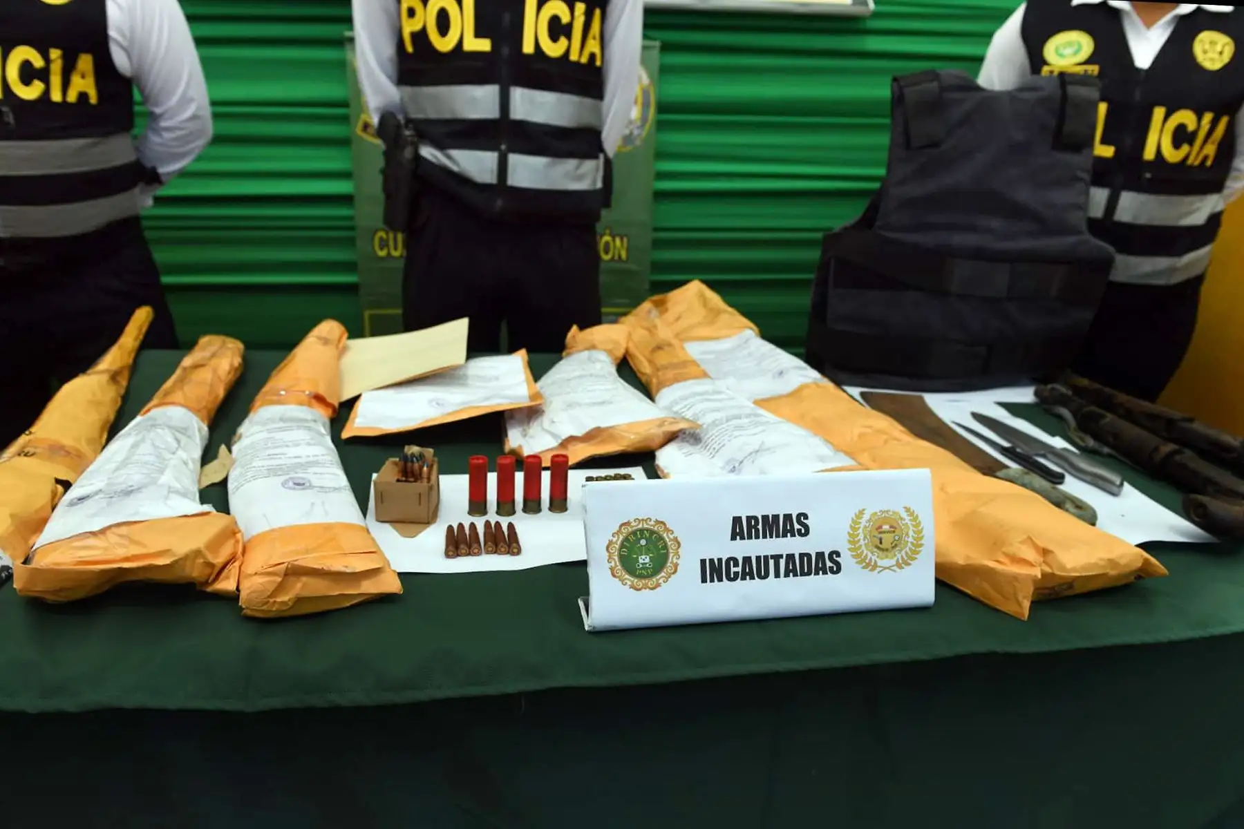 Tumbes: Ministro del Interior Juan Carrasco Millones, pide a policías priorizar denuncias de violencia hacia la mujer.

Foto:ANDINA/ MININTER