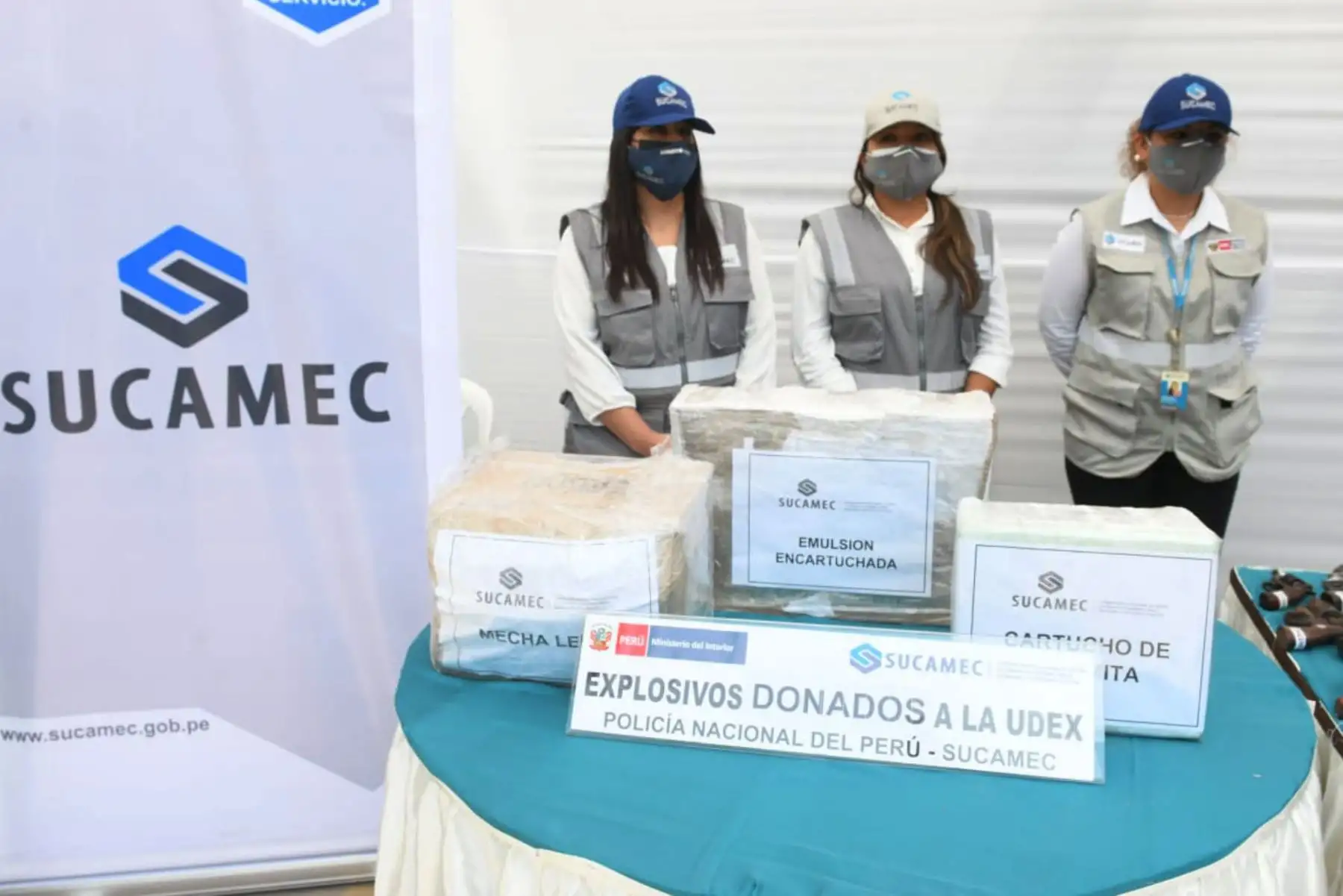 En la sede de la II Macro Región Lambayeque, se realiza la ceremonia de presentación de armas incautadas por la Sucamec, así como la donación de materiales relacionados a explosivos a la Policía Nacional, con la presencia del ministro del interior, Juan Carrasco.
Foto: Mininter
.