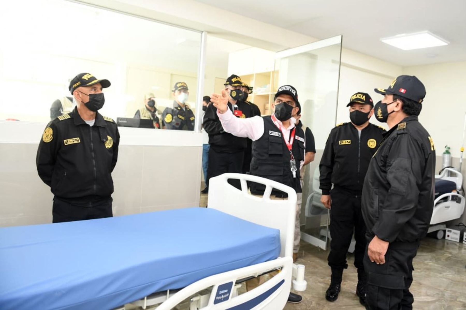 El titular del Interior, Juan Carrasco Millones, visita instalaciones de la Policía en Chiclayo. Foto: ANDINA/Difusión.