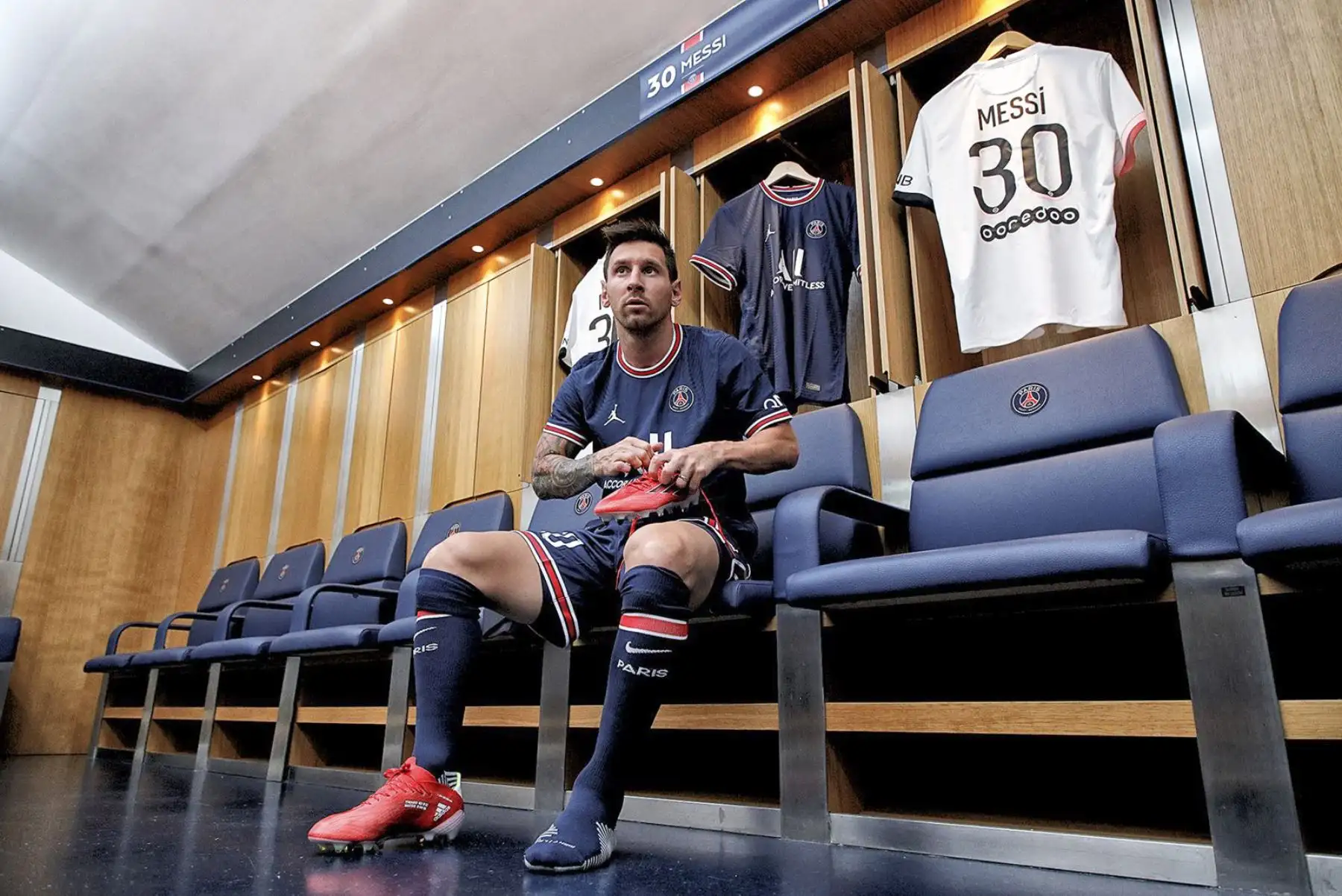 Lionel Messi fue presentado oficialmente por el París Saint-Germain Football Club