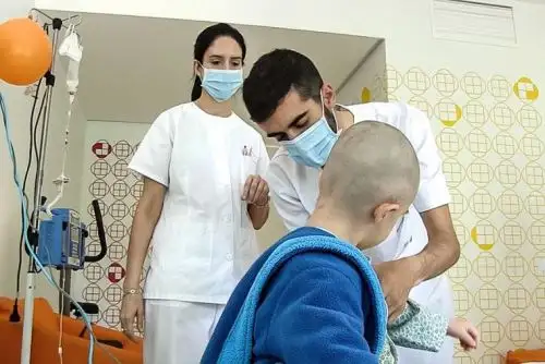 El convenio suscrito entre SaludPol y el INEN permitirá continuar la batalla contra el cáncer. ANDINA/ ANDINA